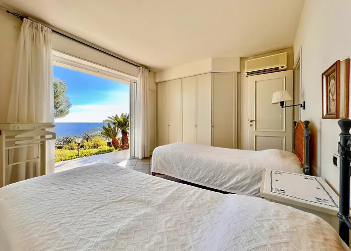 Villa Cap D'antibes - Vue Panoramique *