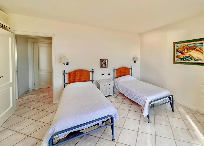 Cap D'antibes - Vue Panoramique